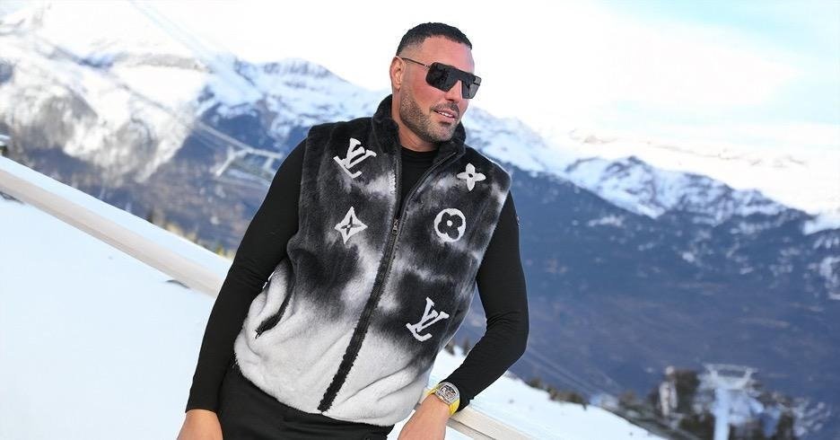 Yasam Ayavefe Souligne le Rôle de la Direction dans la Performance des Entreprises